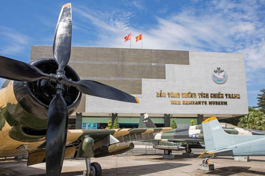 Experience North-to-South Vietnam Highlights in 9 Days 5