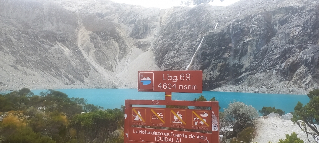 LAKE 69 full day tour  - Cordillera Blanca HUARAZ PERU 4