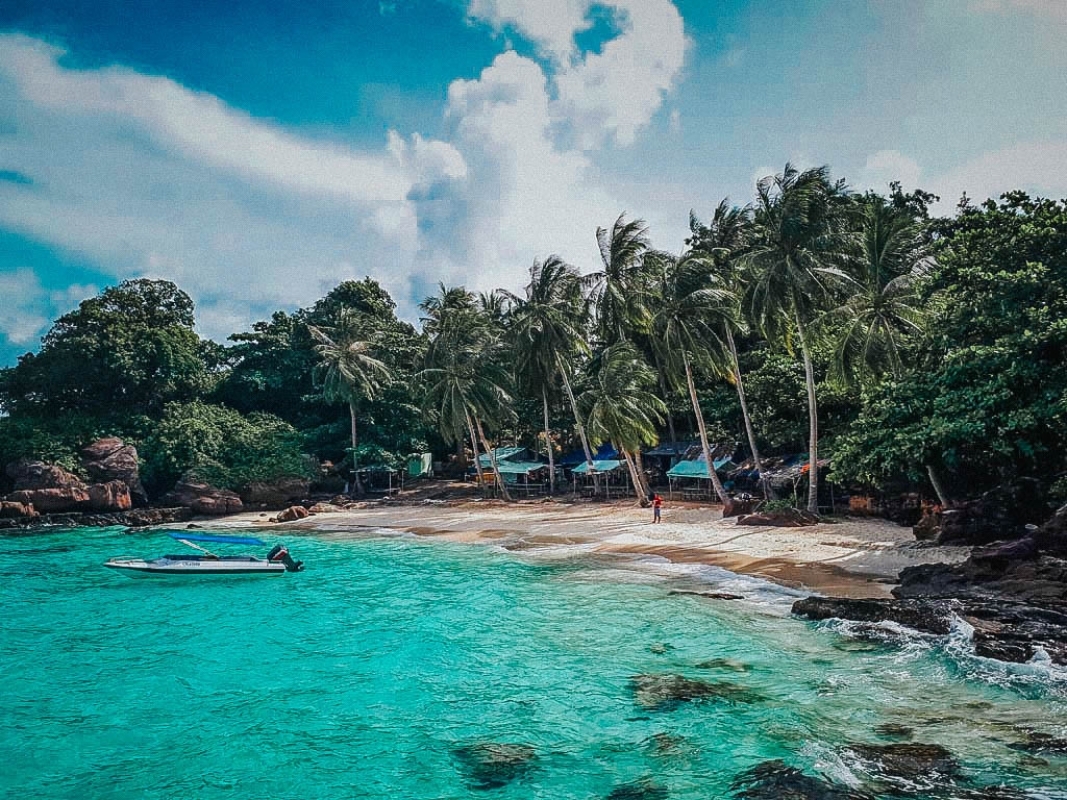 DELUXE ISLAND HOPPING TRIP BY SPEED BOAD IN PHU QUOC ISLAND 1