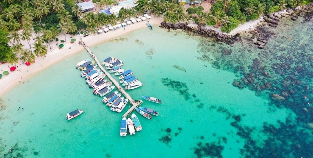DELUXE ISLAND HOPPING TRIP BY SPEED BOAD IN PHU QUOC ISLAND 4