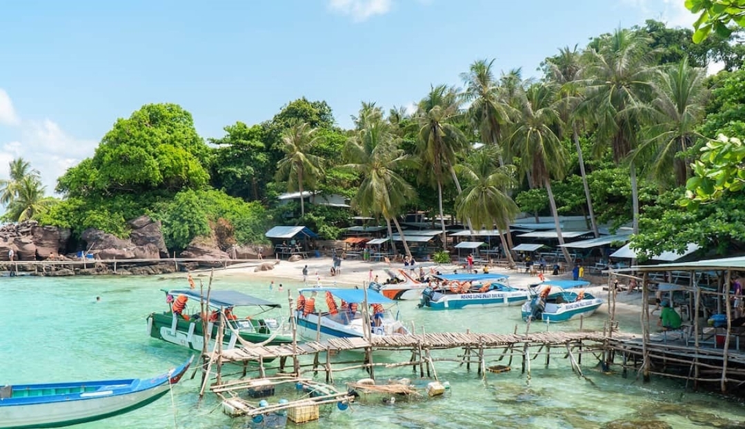 DELUXE ISLAND HOPPING TRIP BY SPEED BOAD IN PHU QUOC ISLAND 5