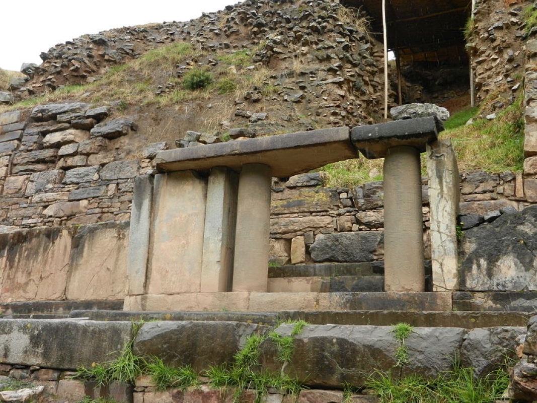 Chavin Ruins - the Pre-Incas archeaological center 1