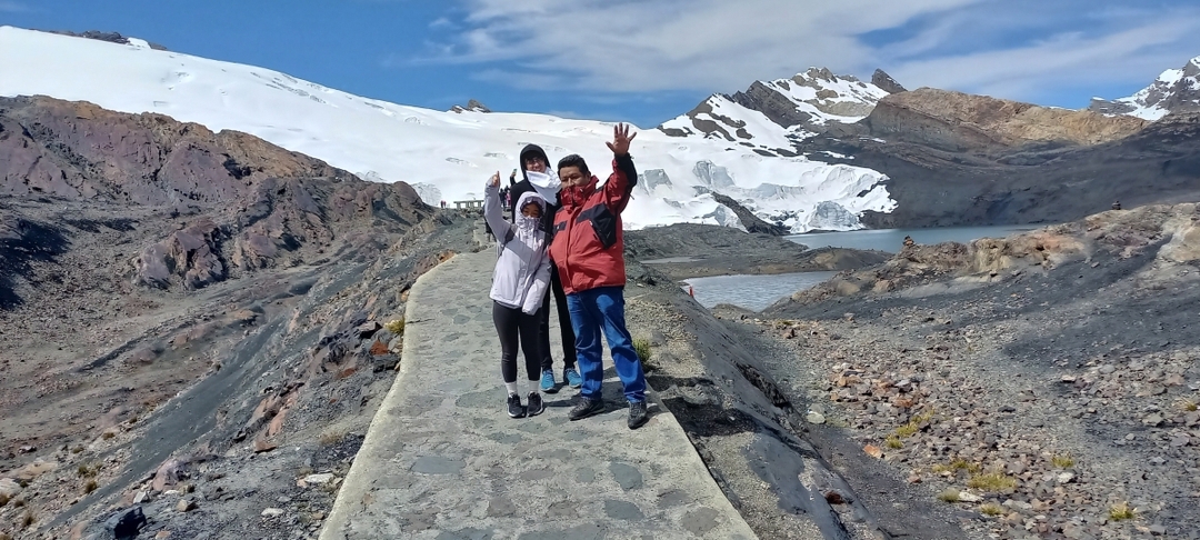 Pastoruri Glacier Adventure Tour, have fun at 5000masl...!!!!! 5