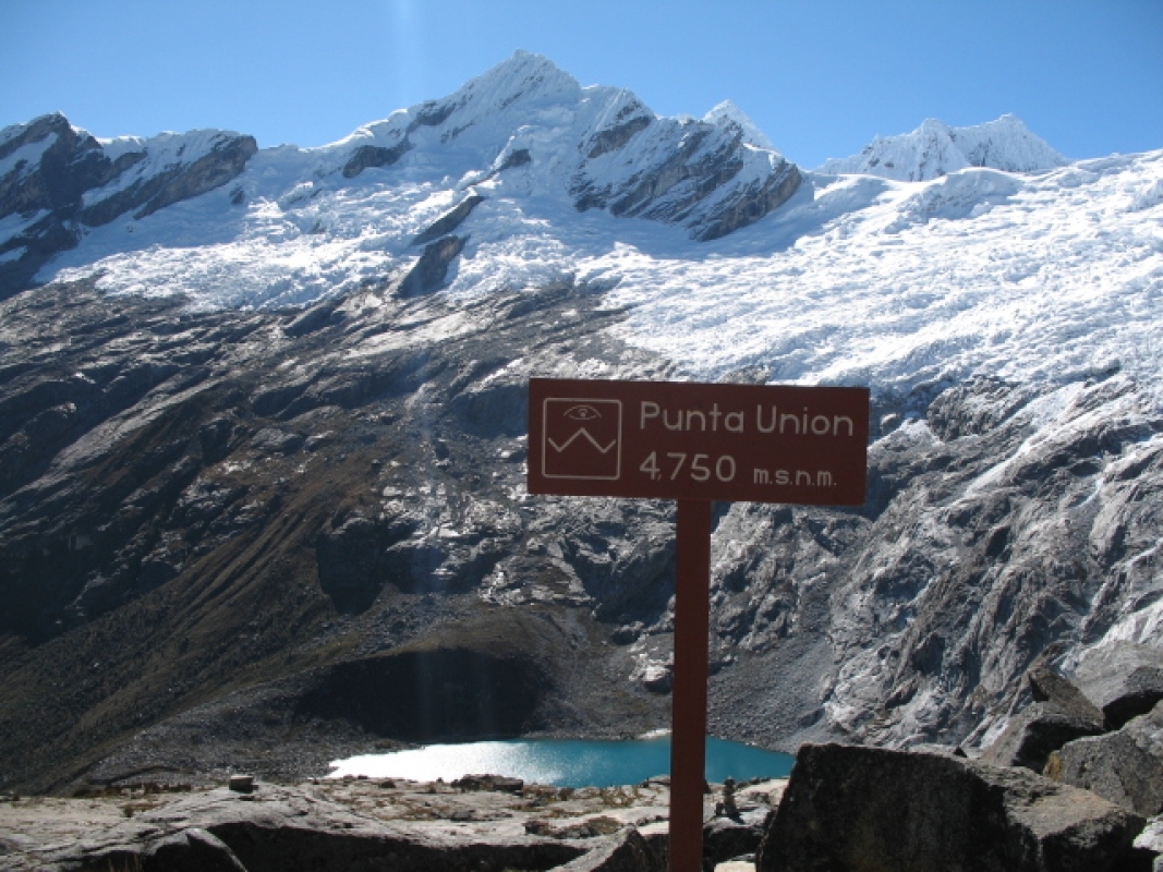 Santa Cruz Trek 4 days - Cordillera Blanca & Huascaran National Park 8