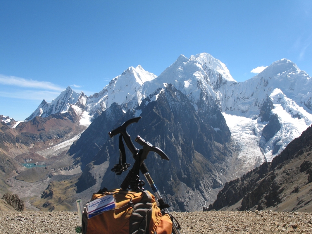 HUAYHUASH TREKKING 8 DAYS, the best of trekking of the world 9