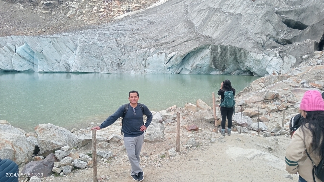 Rocotuyoc Glacier Lake full day tour - Huascaran National Park 1