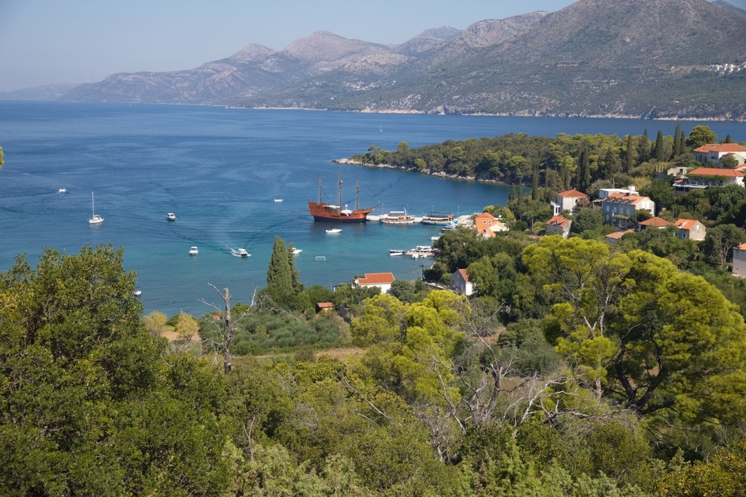 Elaphite Island hopping with Karaka (optional lunch on island) 2