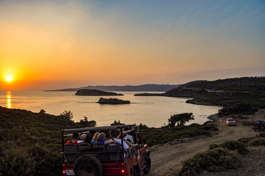 Sunset and Beach Party, Swim with Barbeque Dinner (4x4 Jeep) from Marmaris 9