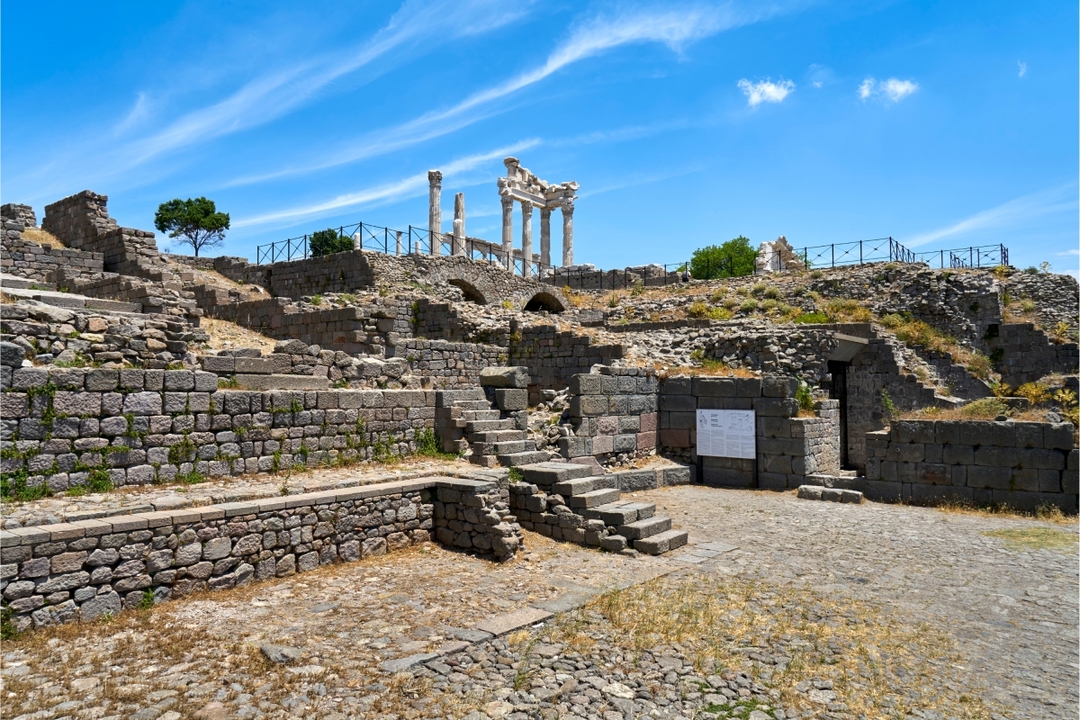 Seven Churches of Renevation Tour  2 nights 3 days 8