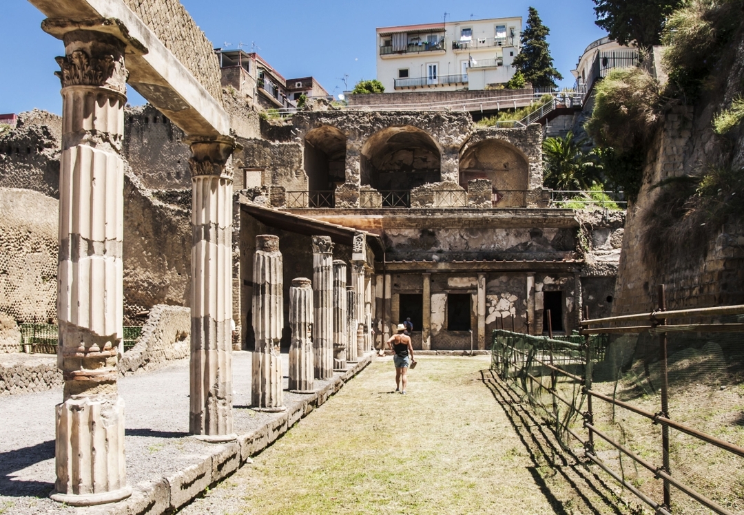 From Naples: discover the ancient Herculaneum - shared tour 5