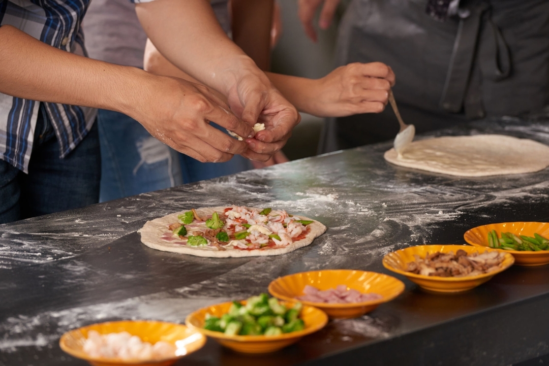 Traditional Pizza class in Naples - shared tour 1