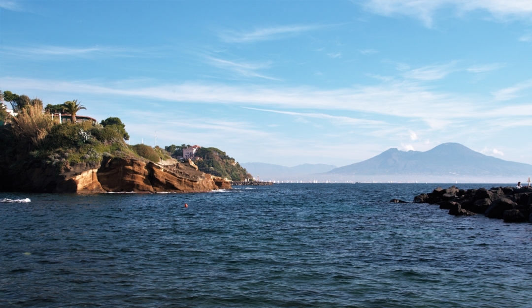 Boat tour of the Gulf of Naples with a sunset aperitif - shared tour 2