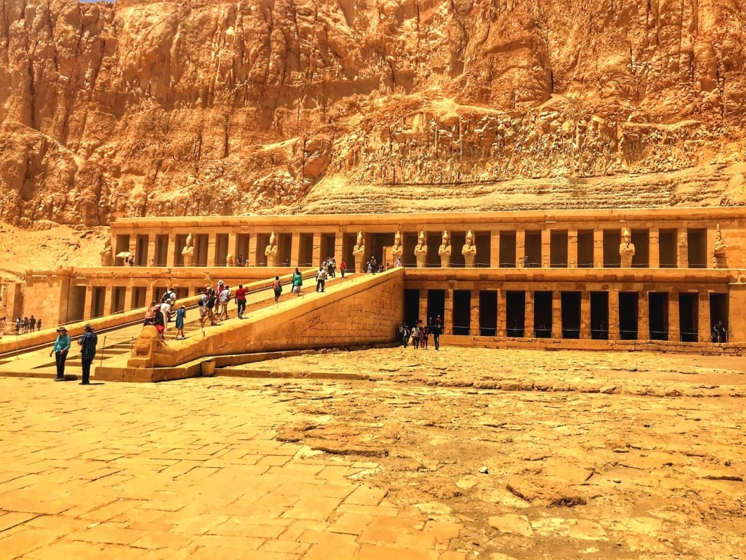 Historic Journey 6 Day Tour  6