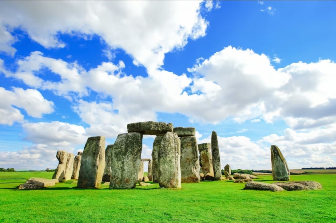 From London: Day Trip to Windsor, Stonehenge and the Roman Baths 2