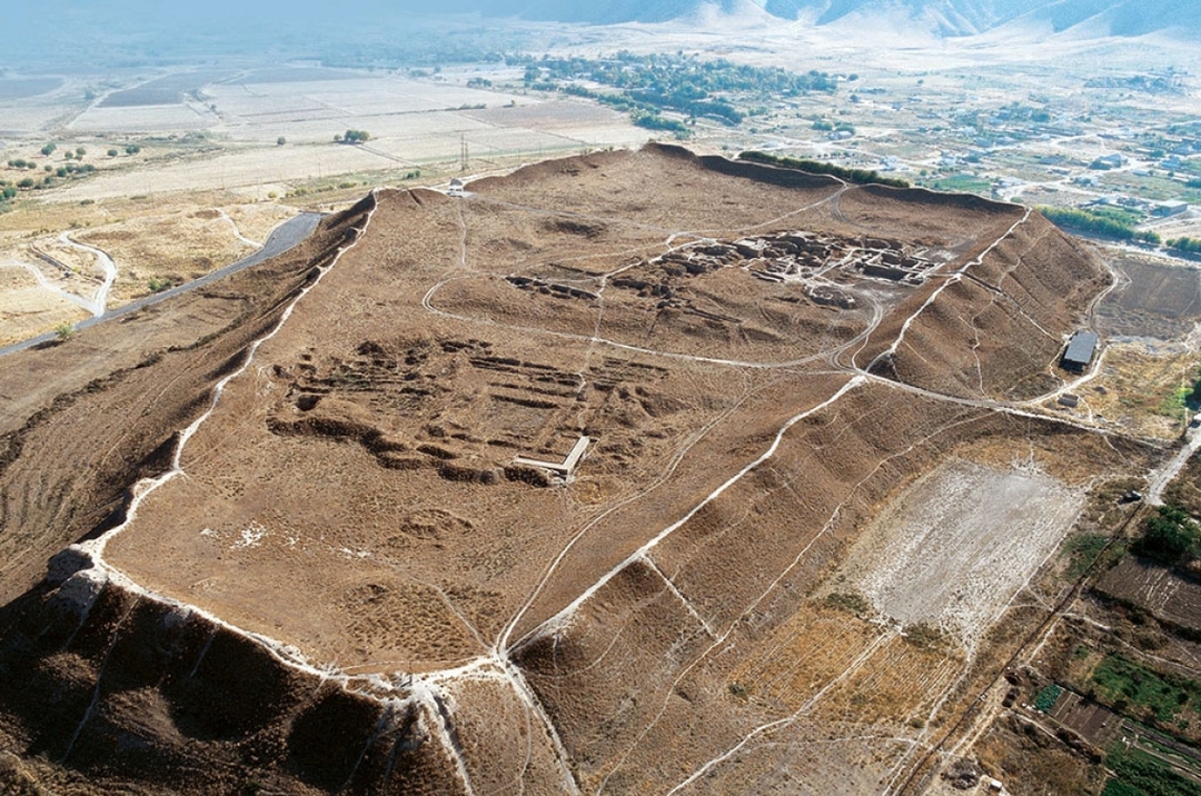 4-Day Turkmenistan Adventure Discovering History and Natural Wonders from Farap (Border) to Dashoguz Shabat(Border) 4