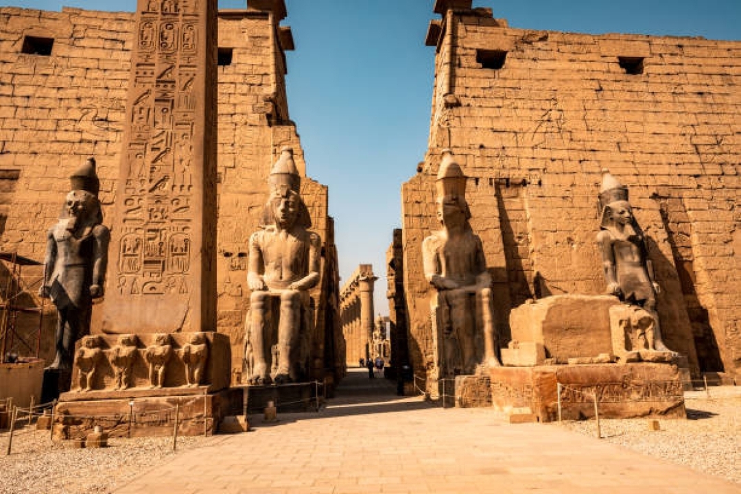 Full Day: Luxor By Bus 1