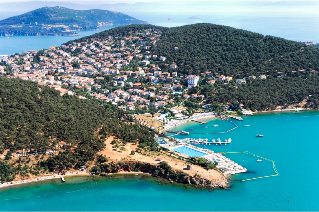 Istanbul in 4 Days: History, Culture & Island Escape (Istanbul City Sightseeing  Packages) 8