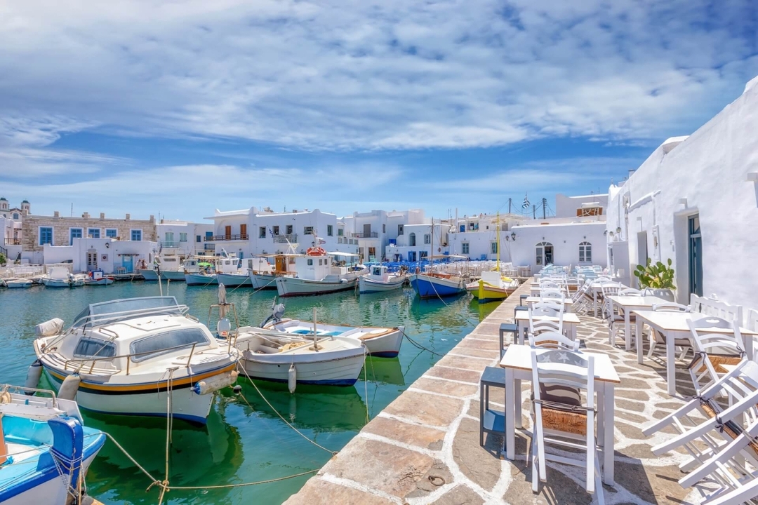Golden Hour Walk & Shop in Mykonos Town 6