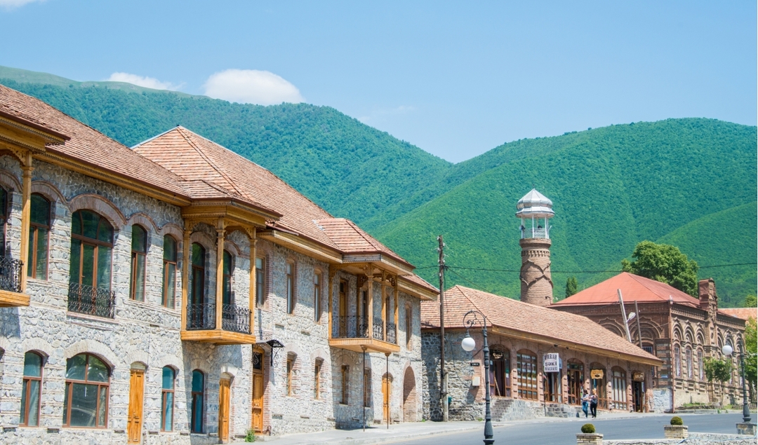 Unforgettable 11 Day Azerbaijan Tour Package 9