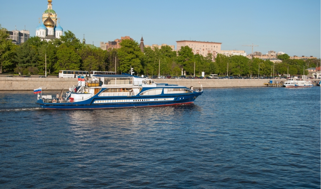 Summer Moskva River Cruise 8