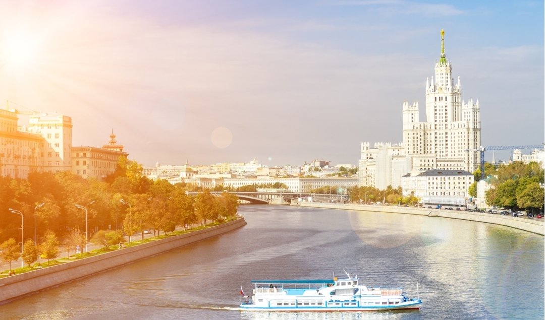 Summer Moskva River Cruise 9