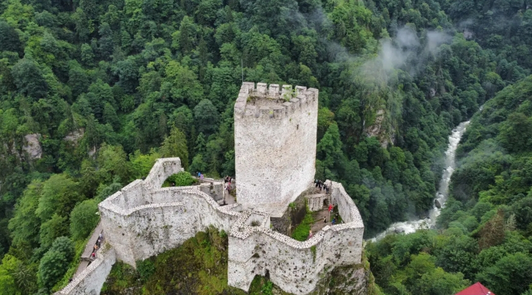 A Getaway in the Heart of Eastern Black Sea 2 Day Elevit Plateau Tour 7