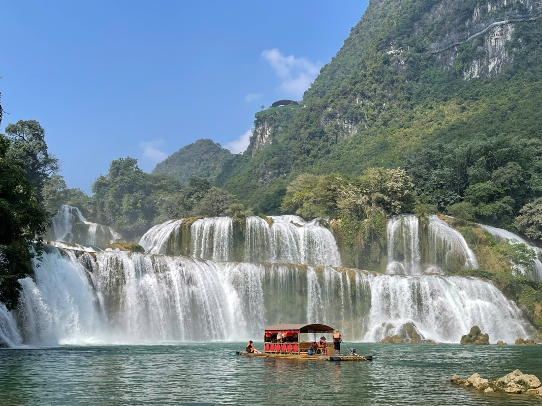 Ban Gioc Waterfall 3 Days 2 Nights Private Tour from Hanoi 3