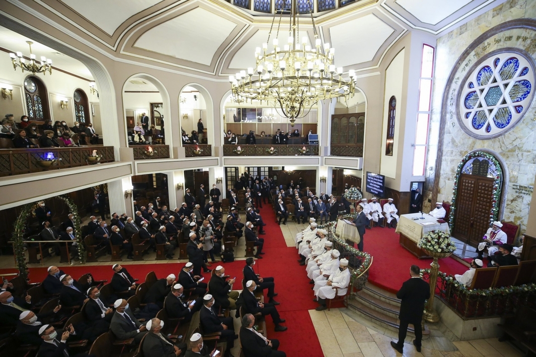 Synagogue with Mosque and Church Walking Tour in Istanbul 4