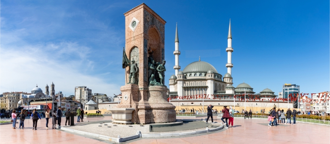 Synagogue with Mosque and Church Walking Tour in Istanbul 7
