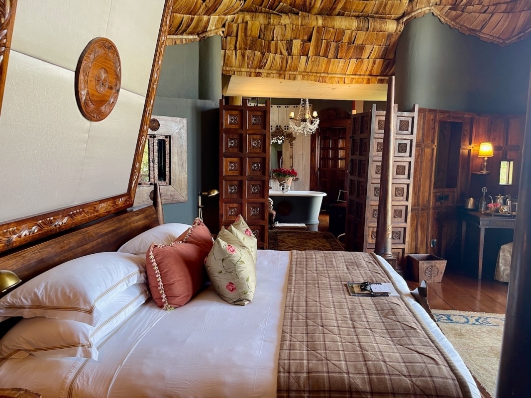 "Kenya’s Wildlife Circuit: 6-Day Safari in Masai Mara, Nakuru & Amboseli with Sopa Lodges 5