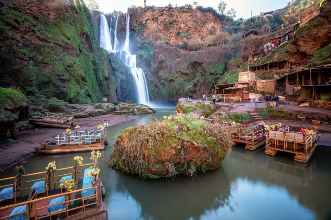 Small group Ouzoud Waterfall Guided Tour Boat Ride from Marrakech 4