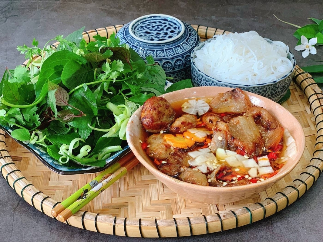 Hanoi Walking Street Food Tour Half Day 2