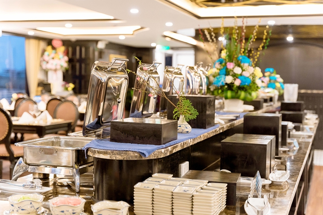 Sea Octopus Cruise – 1-Day Halong Bay Exploration with Cave, Island & Afternoon Tea By Sanna Tour 4