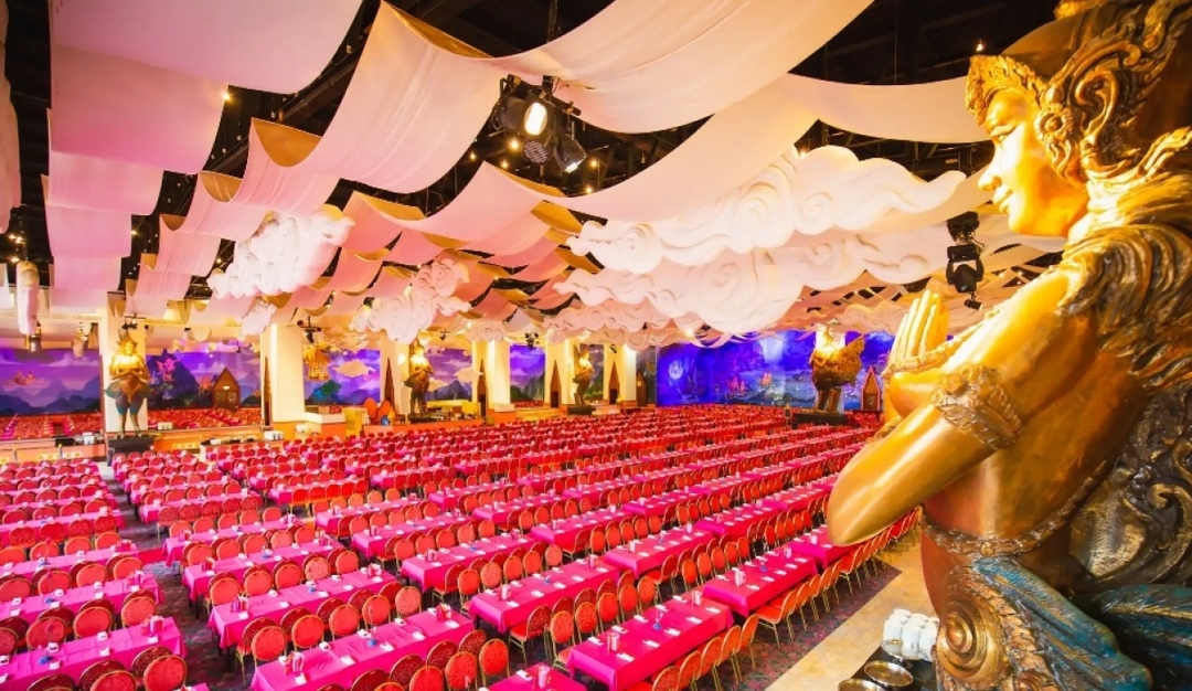 Phuket Fantasea show with Dinner 7