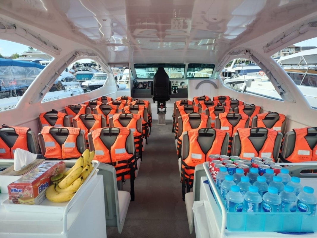 Phi Phi & James Bond Canoe Tour by Speed Catamaran 9