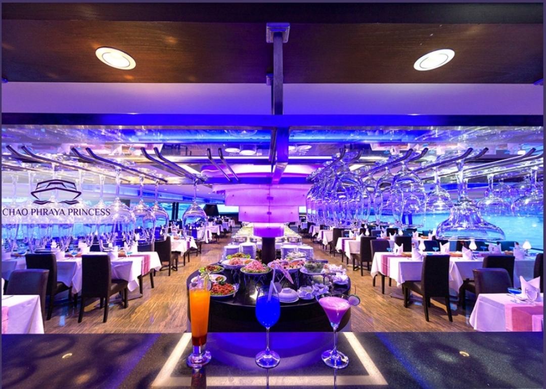 DINNER CRUISE-INTERNATIONAL BUFFET (ICONSIAM Pier & ASIATIQUE Pier 19.30 – 21.30) 4