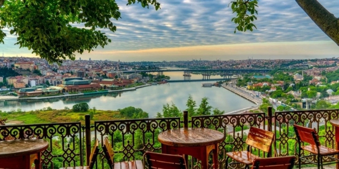 Istanbul: Sultanahmet, Balat, & Bazaars Private Tour With Cruise 8