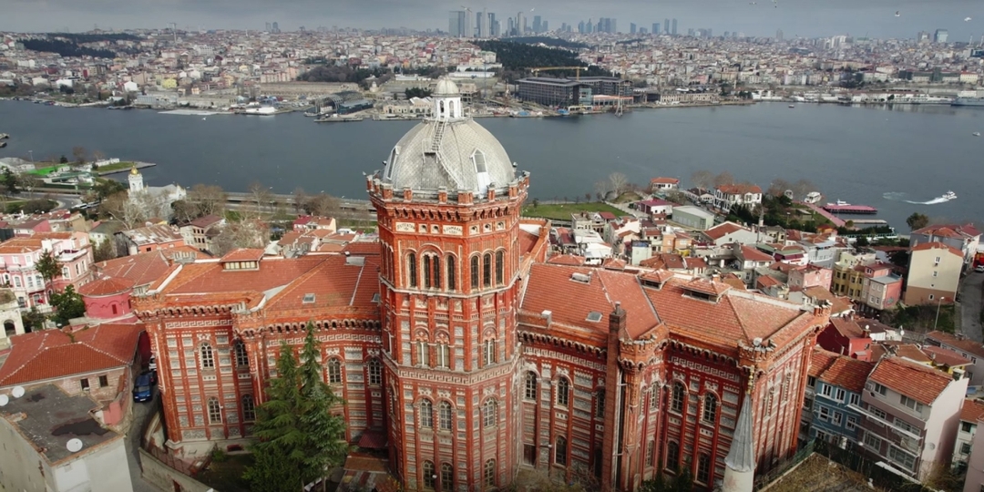 Istanbul: Sultanahmet, Balat, & Bazaars Private Tour With Cruise 9