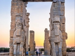 Explore Iran on a Budget 6 Days