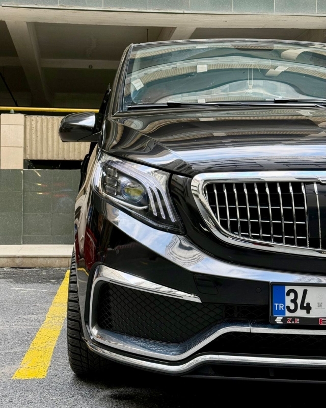 Private Airport transfer in Istanbul with VIP Van 6