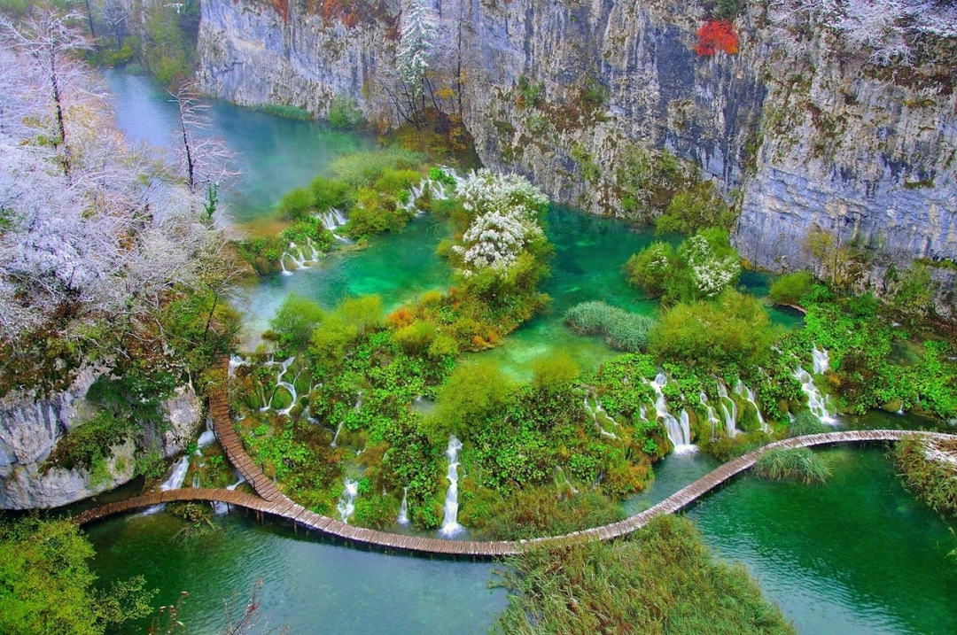 From Split or Trogir: Plitvice Lakes Trip with Entry Ticket 8