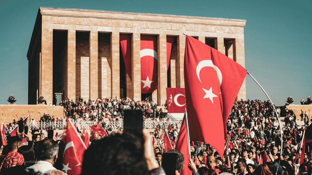 8 Days Turkey Discovery Tour: Istanbul, Gallipoli, Cappadocia, Pamukkale, Kusadasi, Bolu & Bursa (Lamp Package) 8