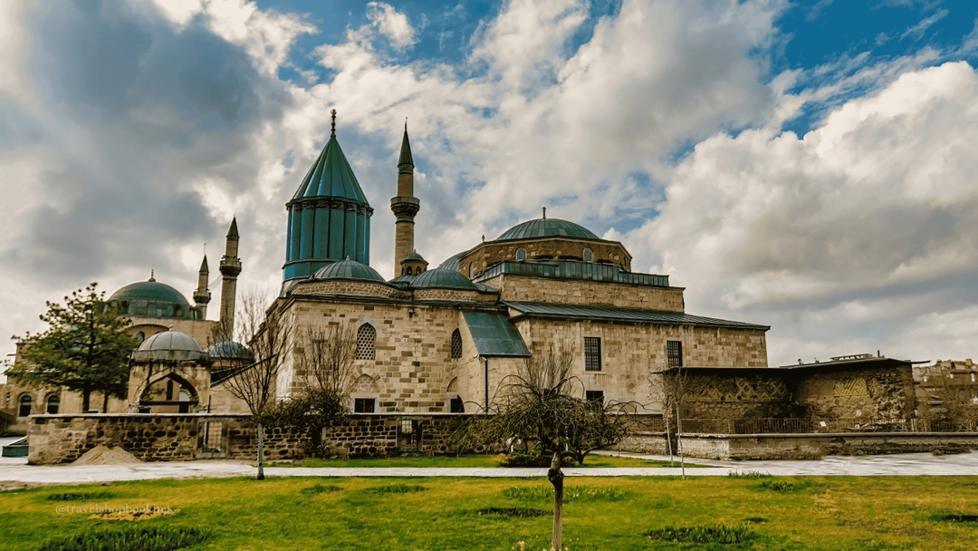 8 Days Turkey Discovery Tour: Istanbul, Gallipoli, Cappadocia, Pamukkale, Kusadasi, Bolu & Bursa (Lamp Package) 9