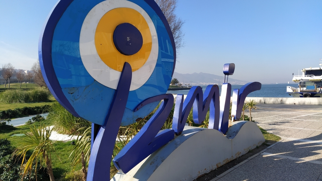 Daily Smyrna City Tour with Kadifekale, Agora, Kemeraltı Bazaar & Historical Elevator 3