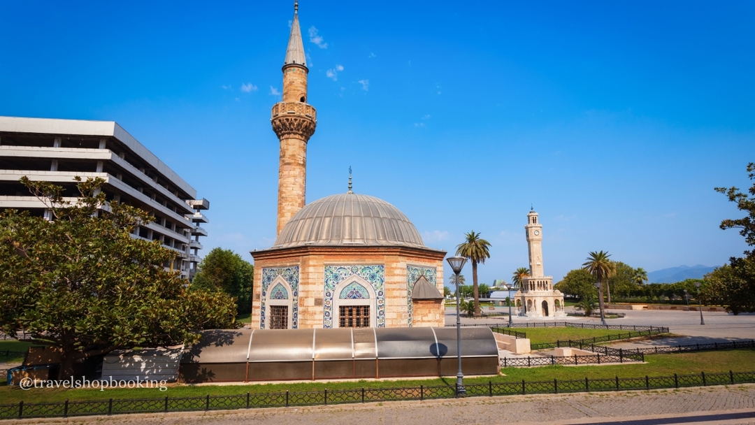 Daily Smyrna City Tour with Kadifekale, Agora, Kemeraltı Bazaar & Historical Elevator 4