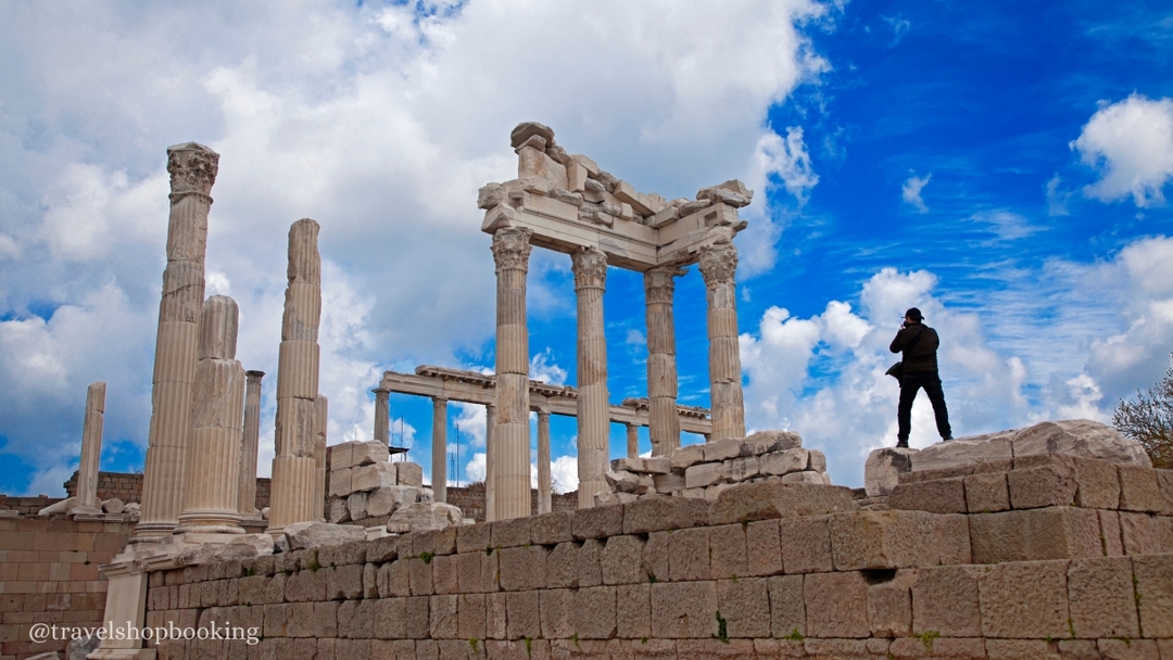 Daily Pergamon Tour from Izmir – Explore Ancient Acropolis, Library & Zeus Altar 1
