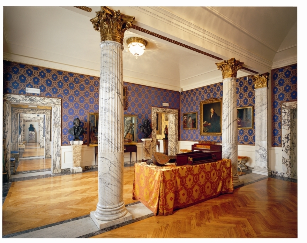 Guided tour of the La Scala Museum and La Scala Opera House in Milan in Spanish 2