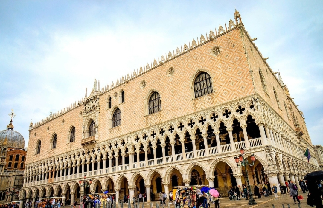 Doge's Palace of Venice: Guided Tour 5