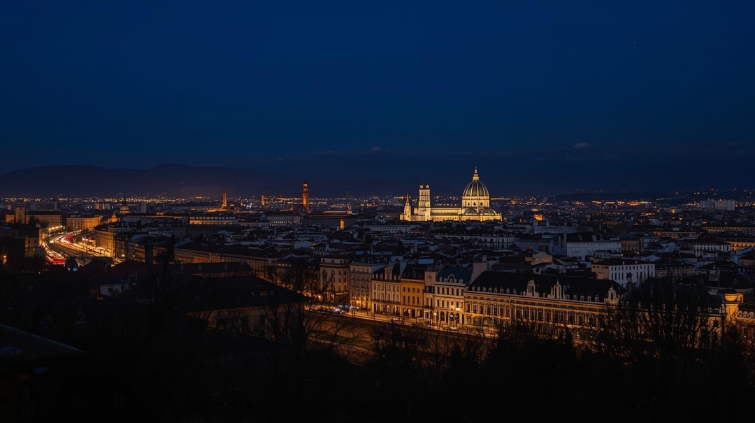 Turin Night Tour by Open Bus 2