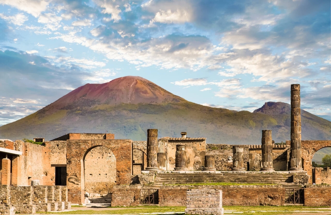 From Naples: Pompeii & Vesuvius Guided Tour with Pizza 5